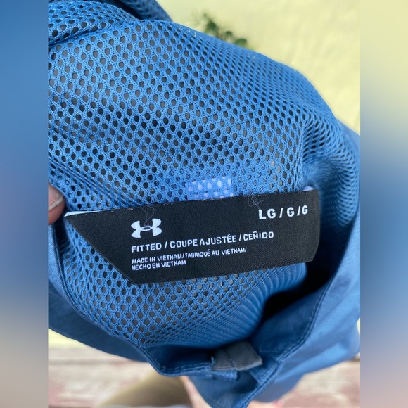 Under Armour Men’s Large UA Stormproof Cloudstrike 2.0 Lightweight Jacket - Picture 4 of 7